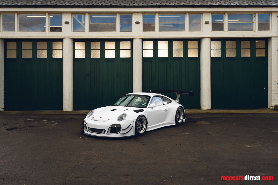 2012-porsche-911-gt3-r-evo