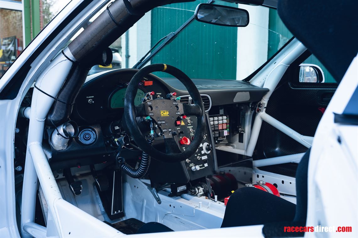 2012-porsche-911-gt3-r-evo