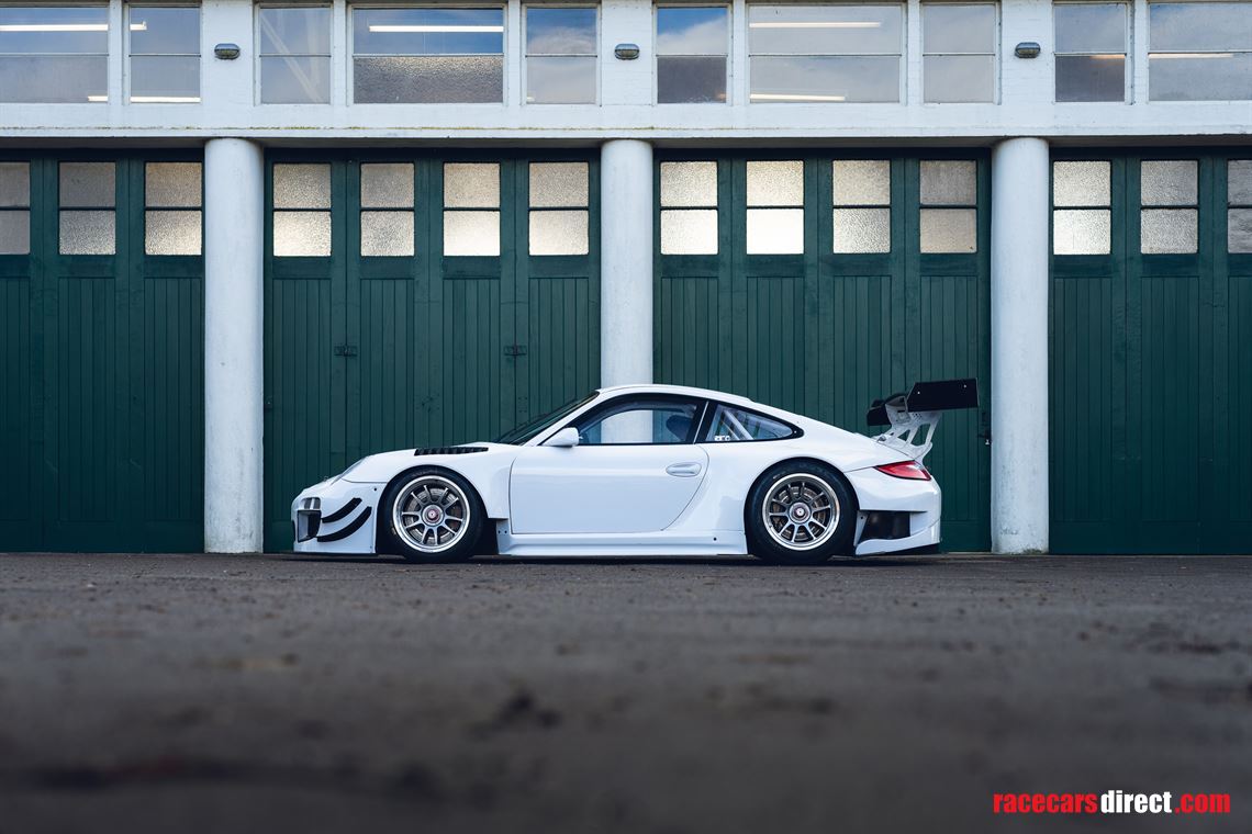2012-porsche-911-gt3-r-evo