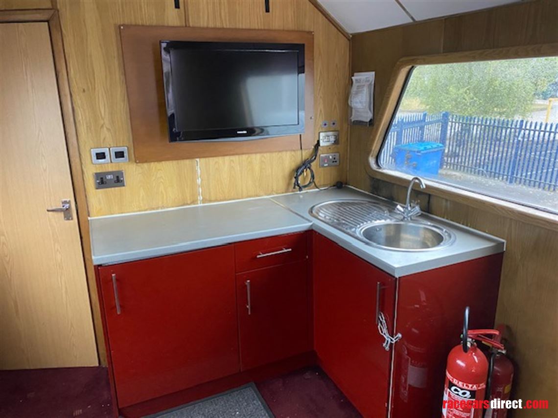 2010-scania-r400-4x2-and-race-trailer-for-sal