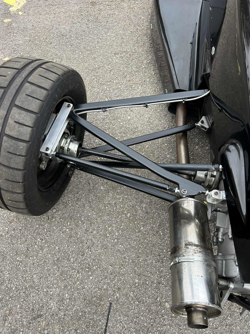 ray-gr14-formula-ford-rolling-chassis