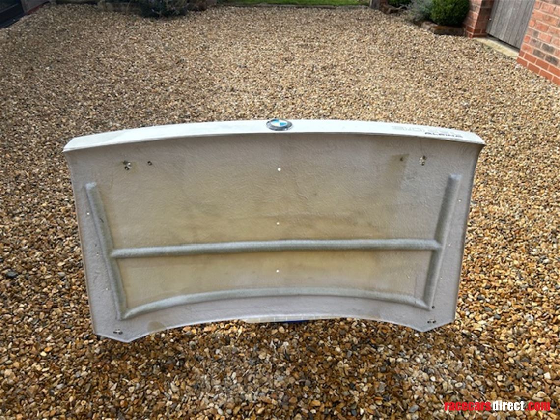 bmw-e9-csl-race-panels