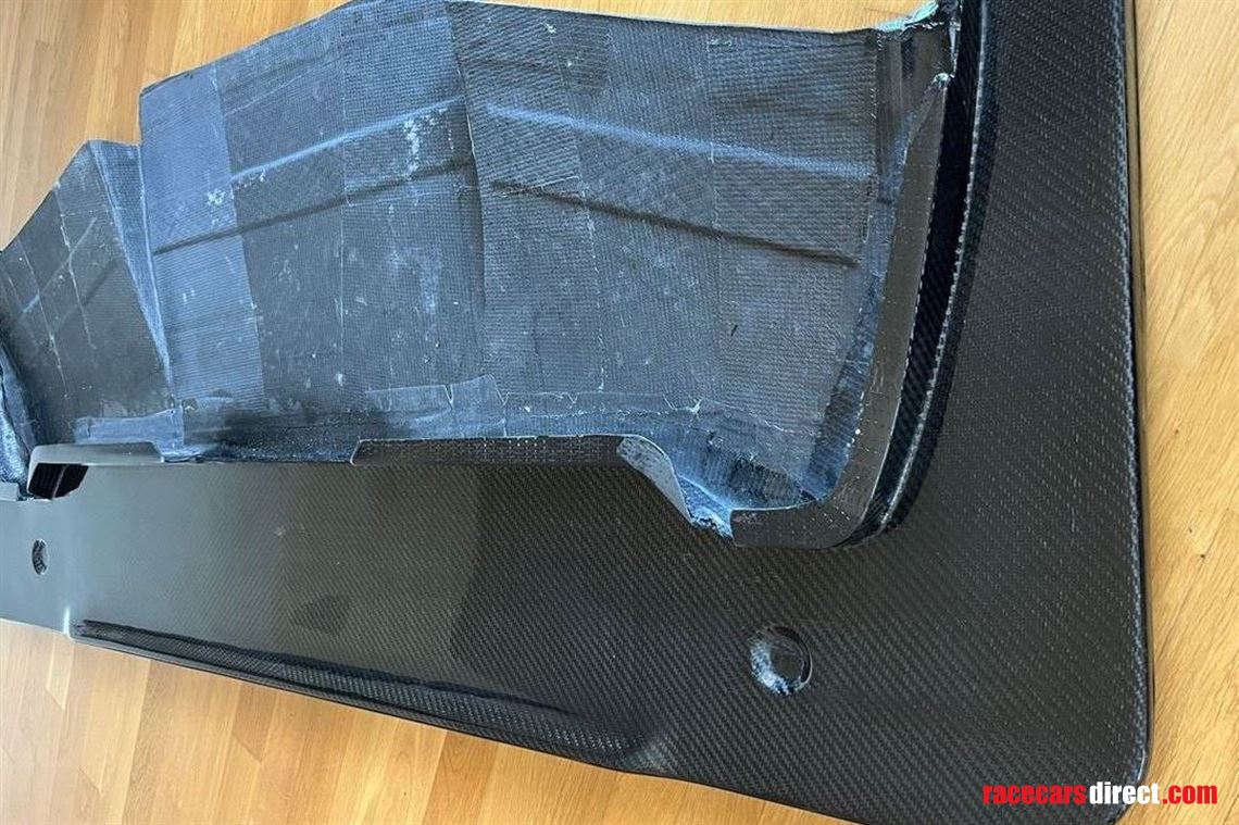 carbon-front-splitter-radical-rs