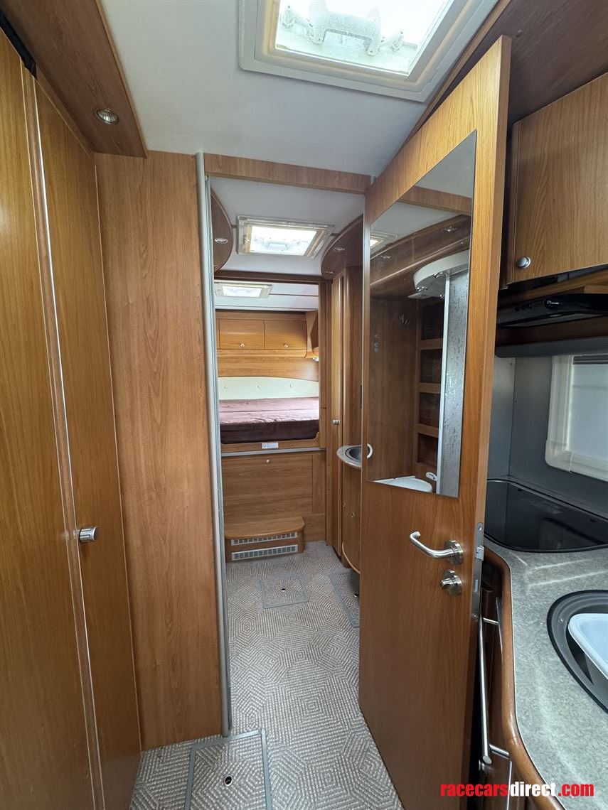 dethleffs-9800-xxl-motorhome