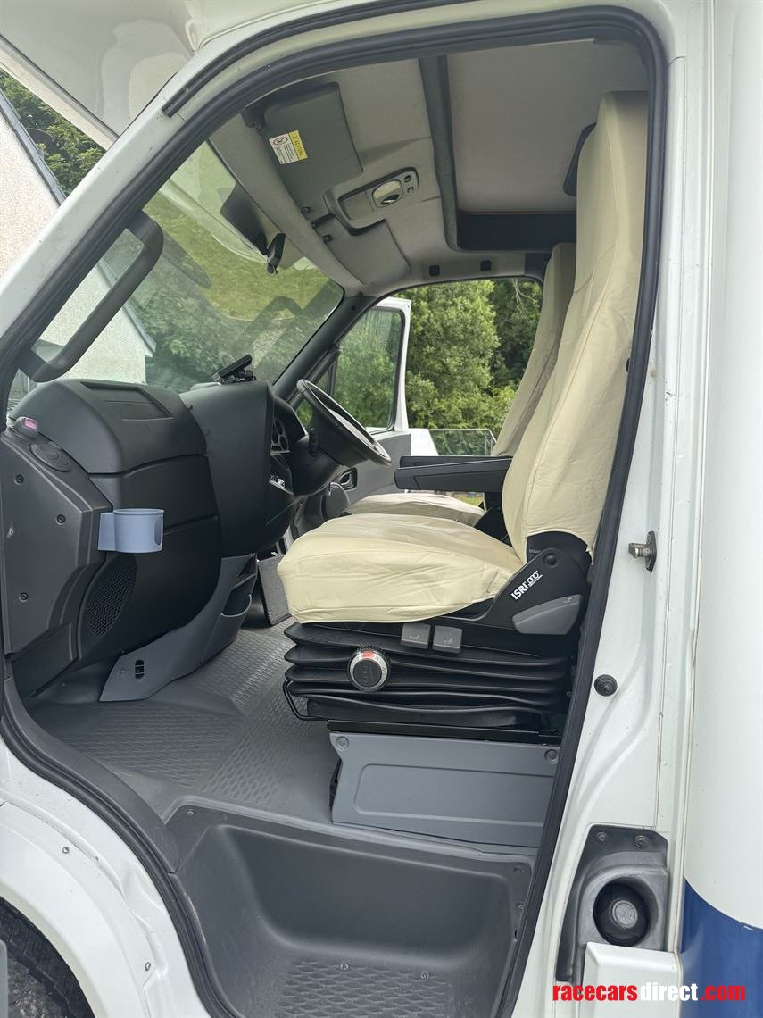 dethleffs-9800-xxl-motorhome