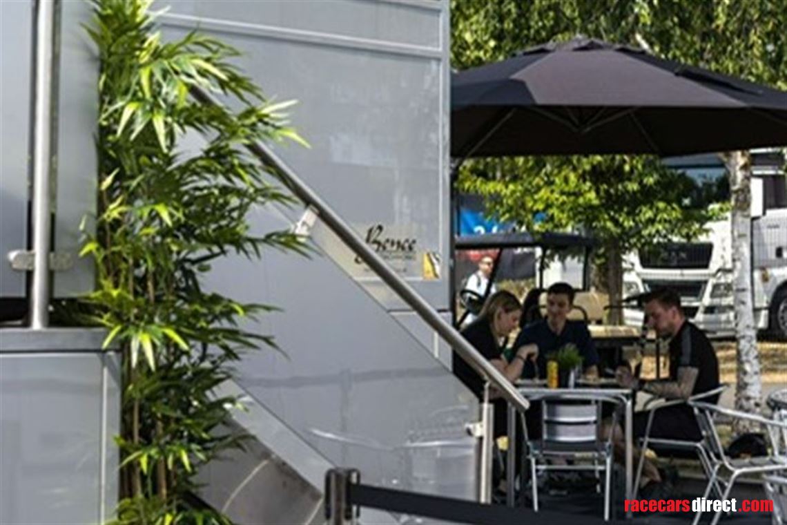 stunning-hospitality-unit