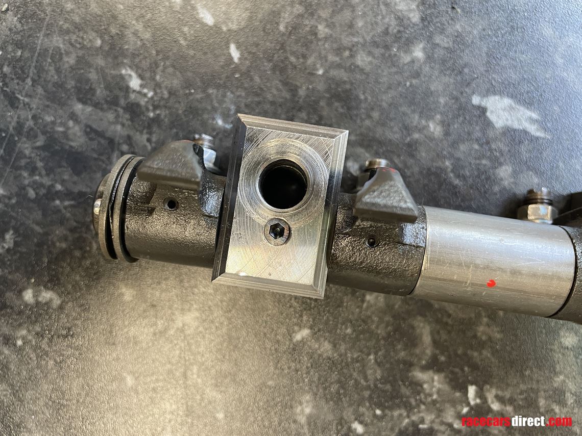 Racecarsdirect.com - Formula Junior & 1000cc F3 Ford Pre xflow Engine Parts