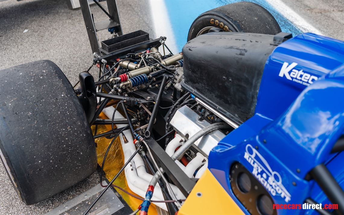 1996-riley-scott-mkiii