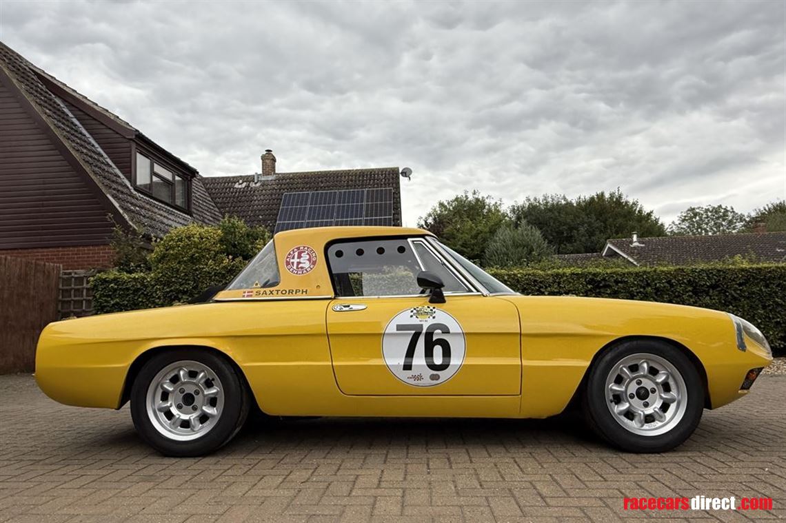1971-alfa-spider-veloce-2000-race-car