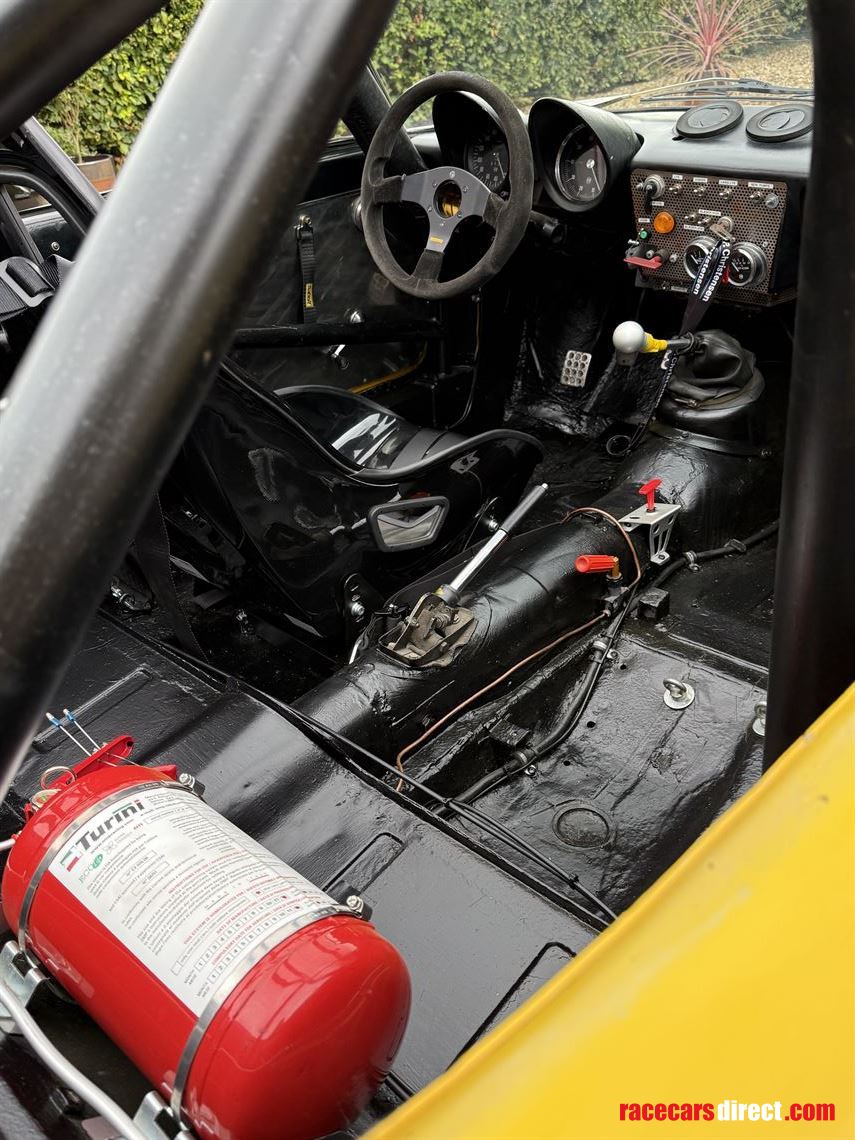 1971-alfa-spider-veloce-2000-race-car