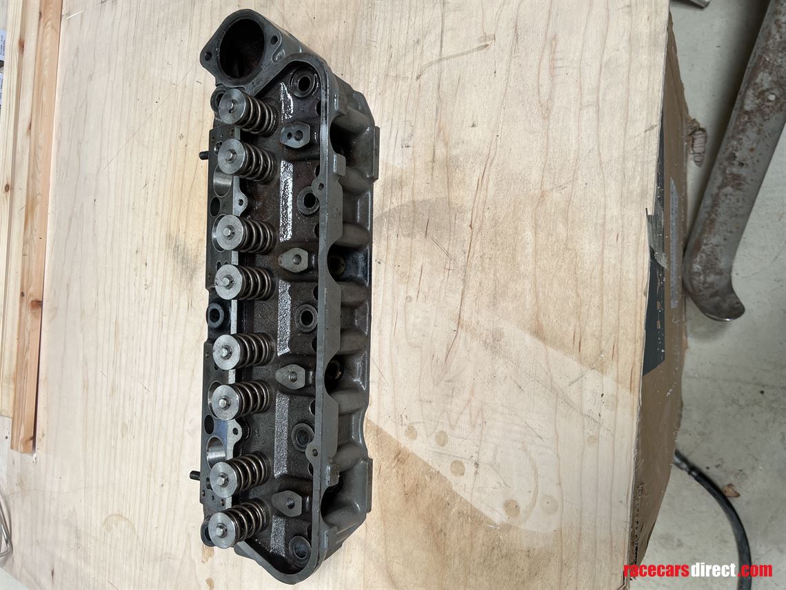 ford-downdraft-cylinder-head