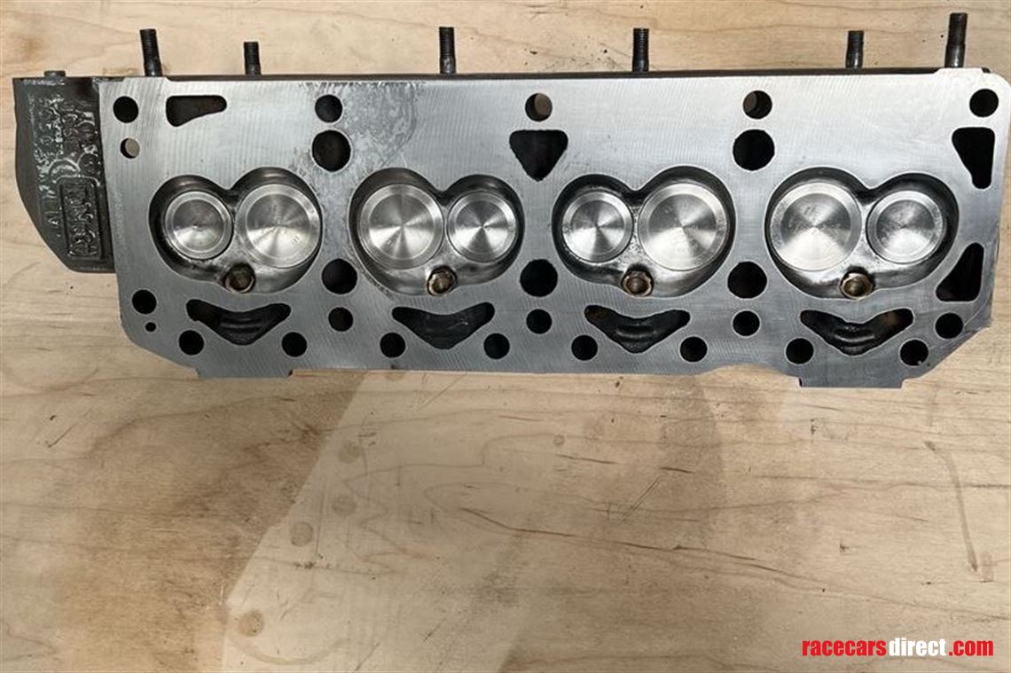 ford-downdraft-cylinder-head