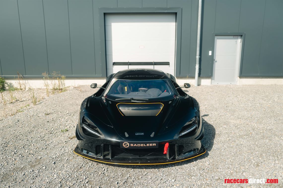 2020-mclaren-720s-gt3x---chassis-1-of-15