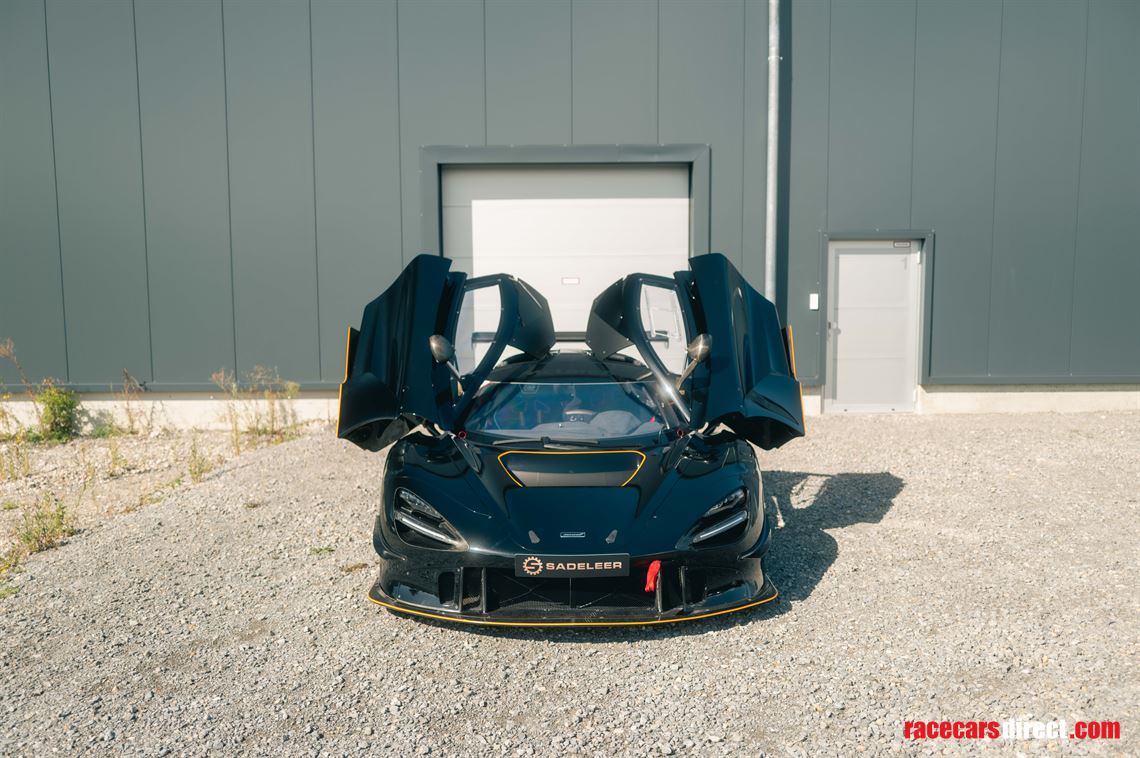 2020-mclaren-720s-gt3x---chassis-1-of-15