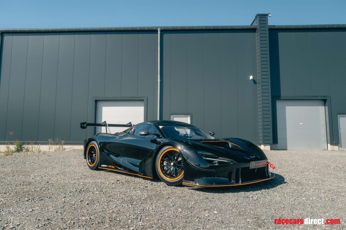 2020-mclaren-720s-gt3x---chassis-1-of-15