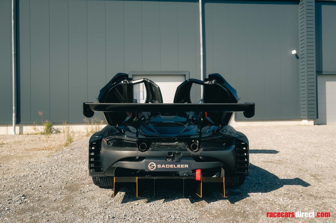 2020-mclaren-720s-gt3x---chassis-1-of-15