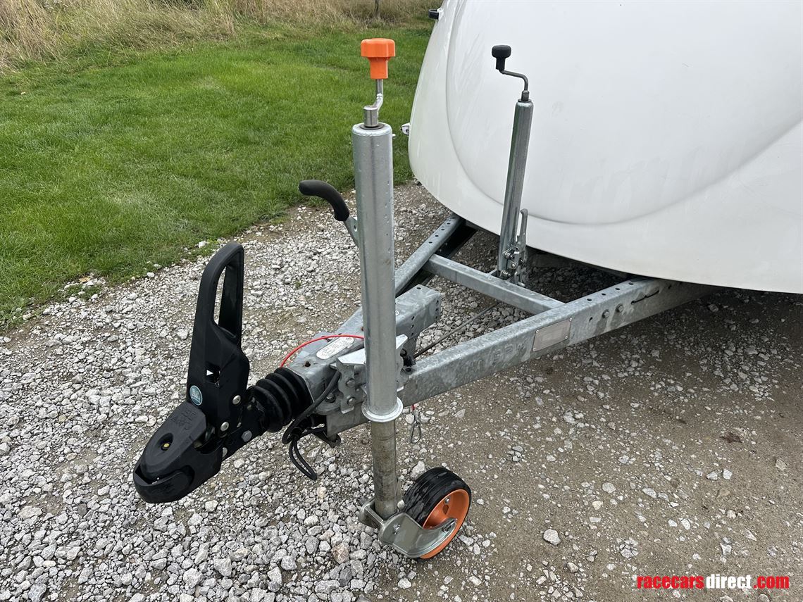 eco-trailer-velocity-rs-enclosed-car-trailer