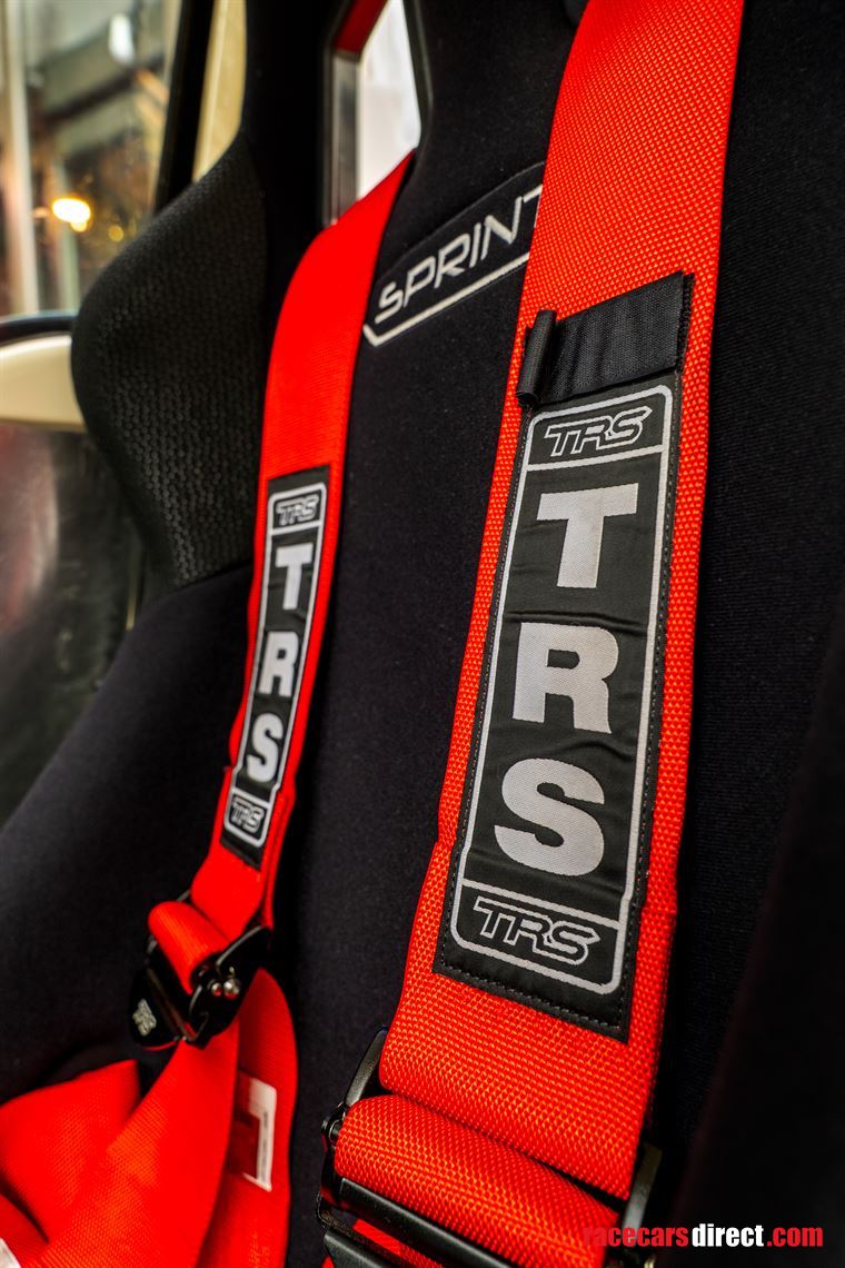 1964-triumph-tr4-race-car