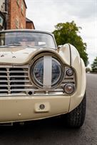 1964-triumph-tr4-race-car