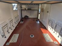 enclosed-trailer-and-accommodation