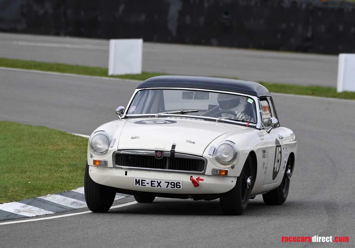 1965-mg-b-roadster-fia-race-car
