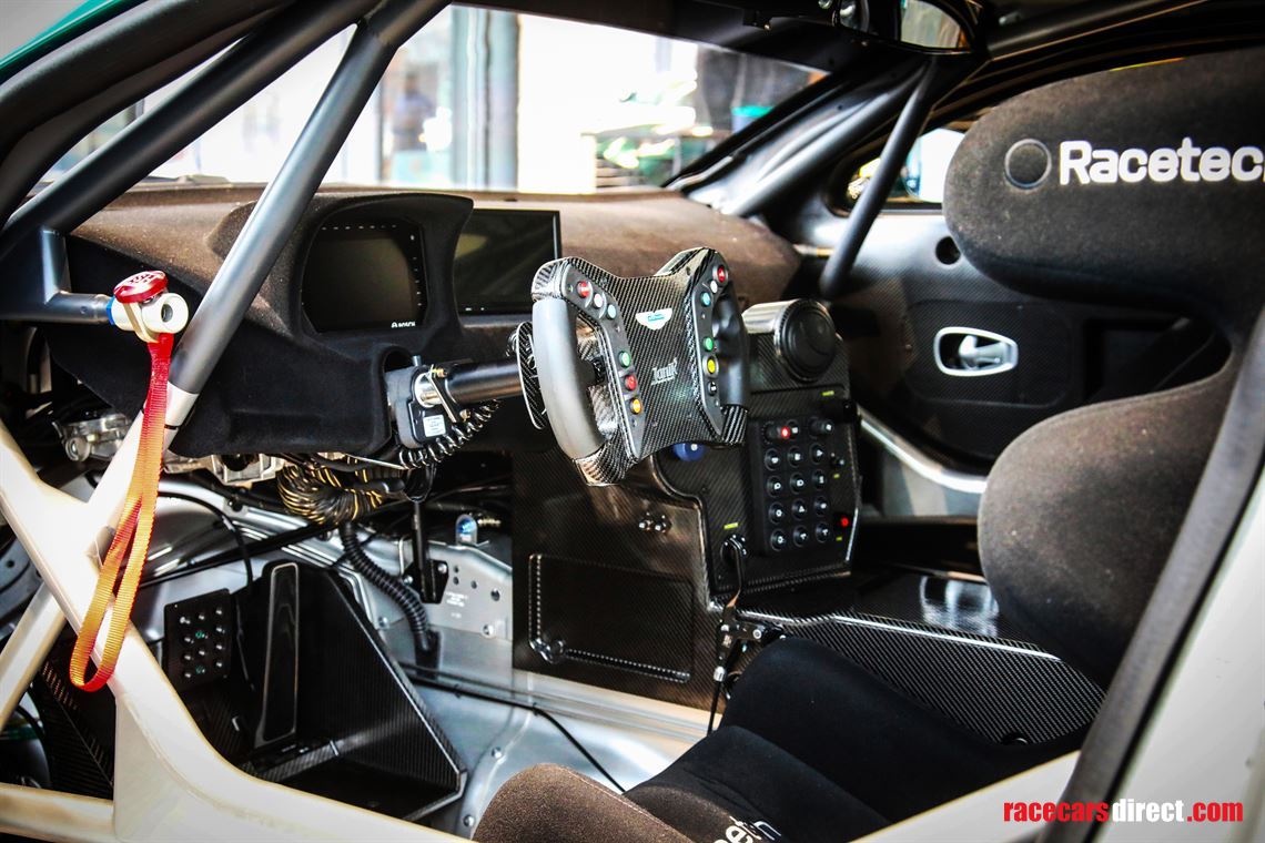 aston-martin-vantage-gt4-evo