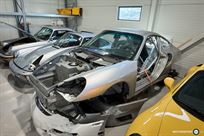 porsche-996-gt2-rolling-chassi-with-parts-pac