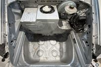 porsche-996-gt2-rolling-chassi-with-parts-pac