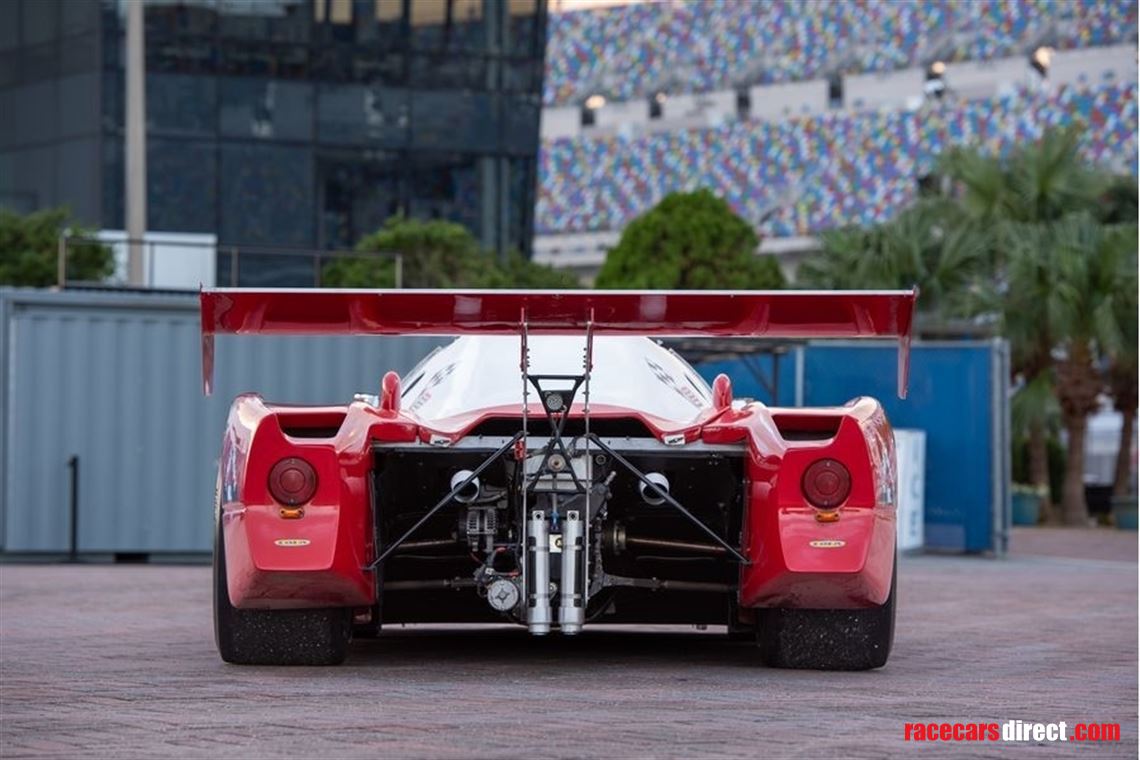 lola-t711-corvette-gtp-group-c-711-hu02