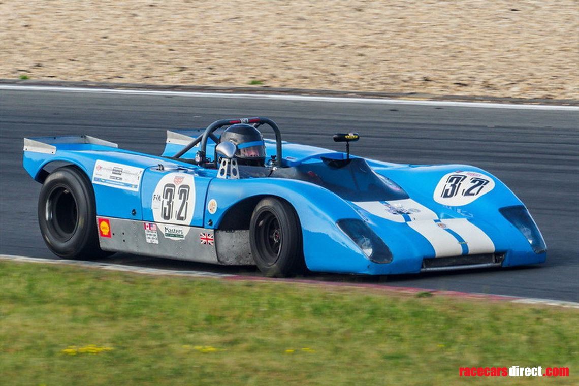 lola-t212