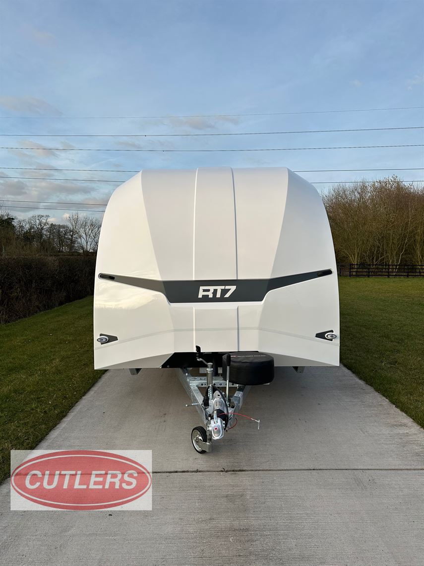 brian-james-race-transporter-7-rt7