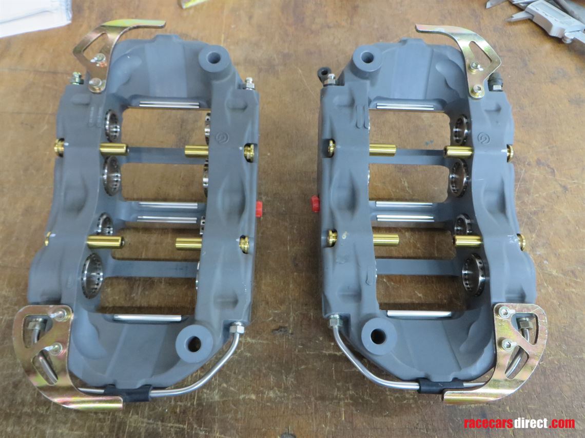 pair-new-brembo-8-piston-calipers