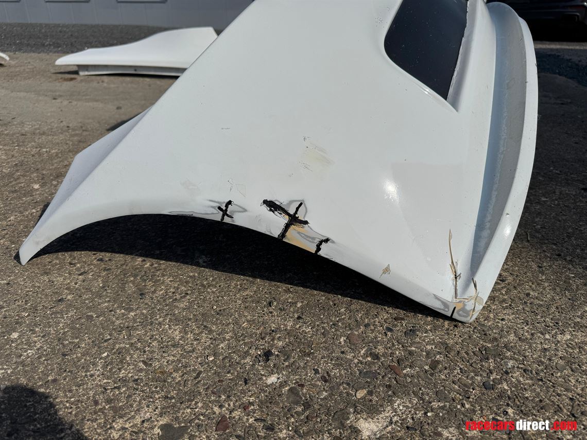 bmw-320si-e90-wtcc-parts