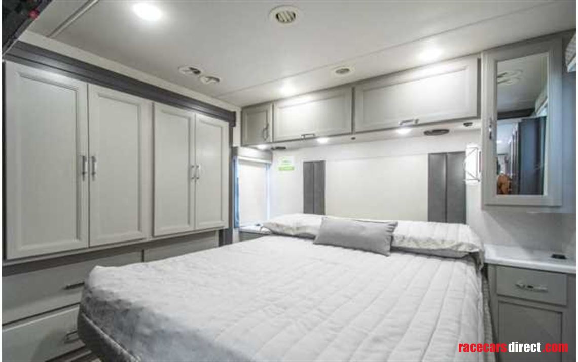 2026-thor-palazzo-335bunk