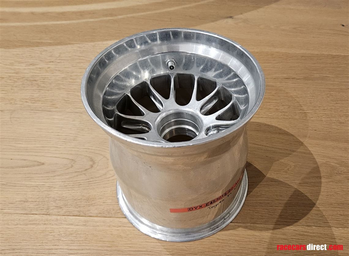 original-toyota-f1-wind-tunnel-wheel-15