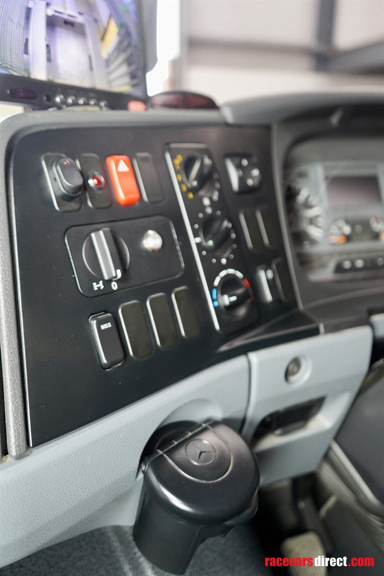 mercedes-race-truck-transporter-motorhome