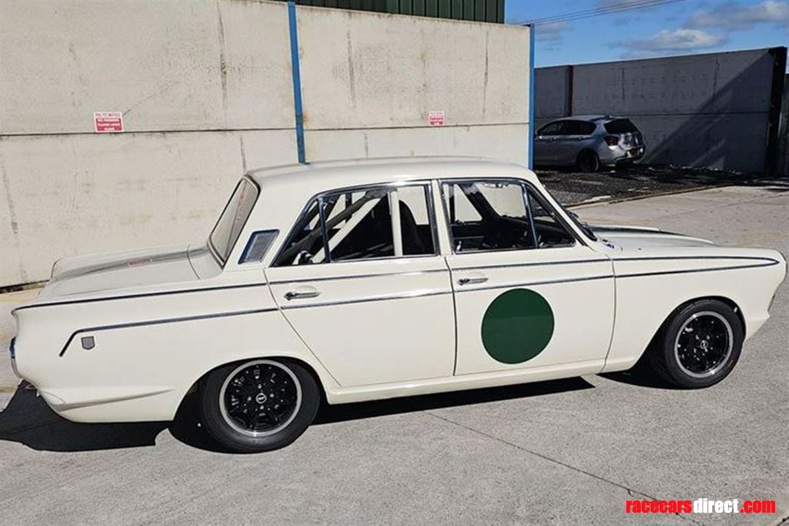 ford-cortina-1500-gt-1966-mk1-lhd-with-v5