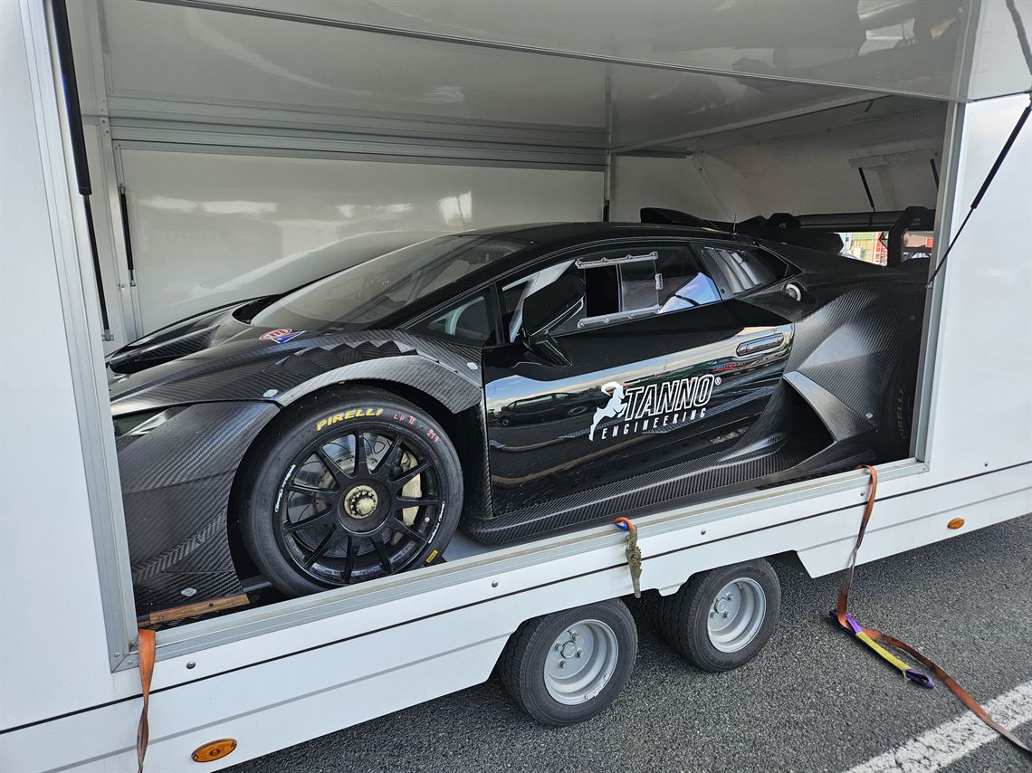 lamborghini-super-trofeo-evo2-for-sale