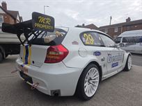 bmw-1-series-race-car-may-split