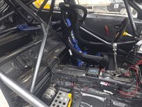 bmw-1-series-race-car-may-split