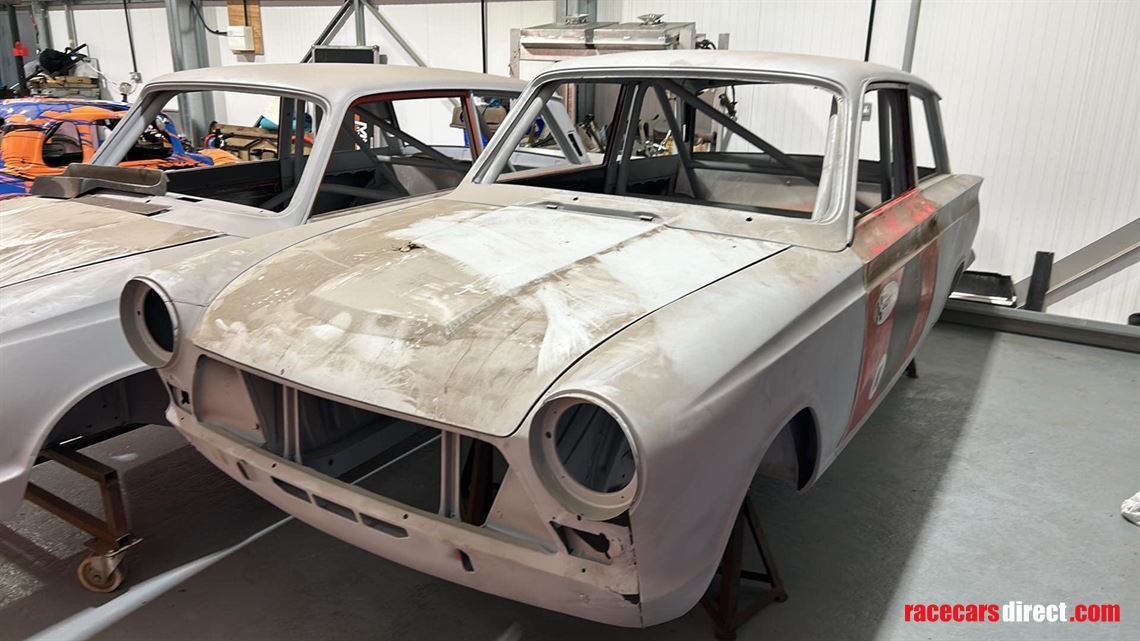 2-x-mk1-cortina-bodies-with-ally-panels-and-r
