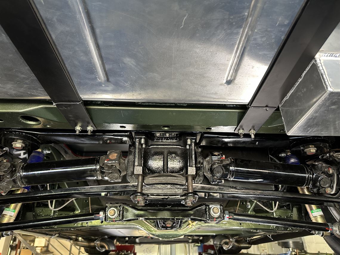 corvette-c3-race-road-car