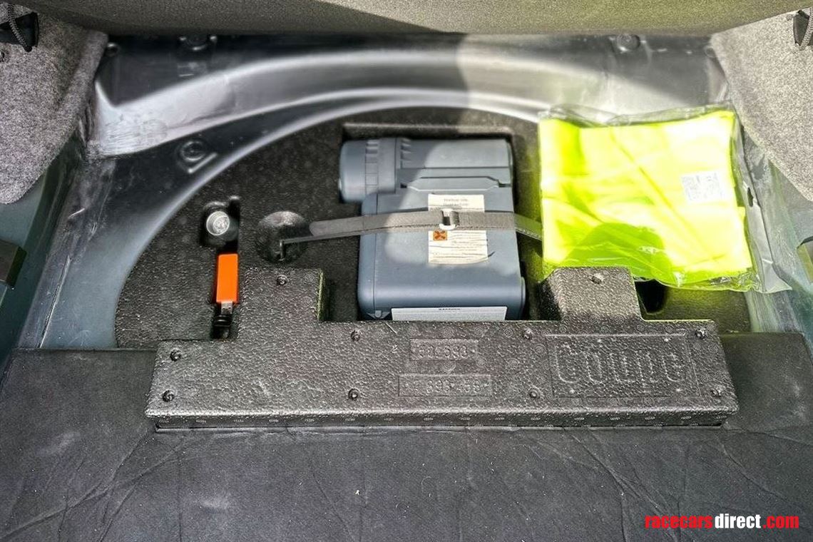 100-oem-bmw-m3-e46---collector-condition