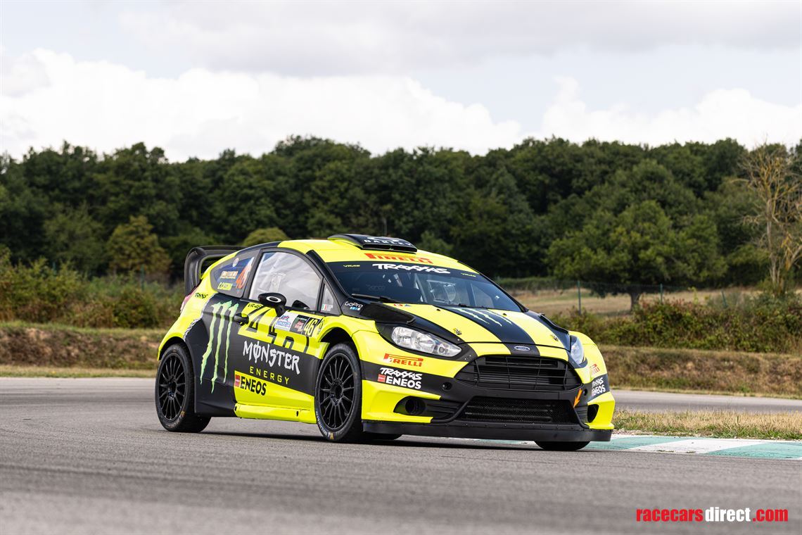 2014---ford-fiesta-rs-wrc-works-hirvonen-evan