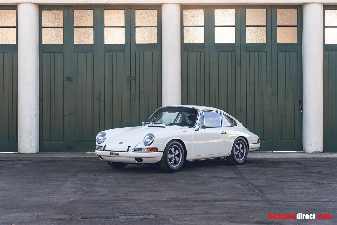 1965-porsche-911-race-car