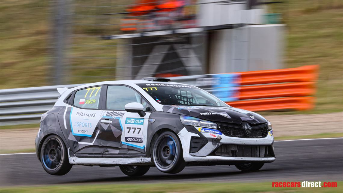 original-renault-clio-v-cup---gen-2-2024-race