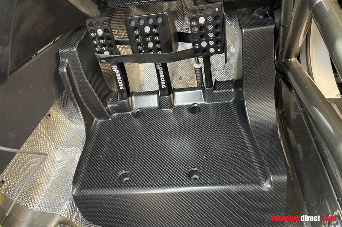 carbon-foot-plate-for-ap-racing-pedal-box