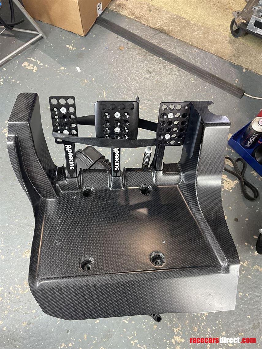 carbon-foot-plate-for-ap-racing-pedal-box