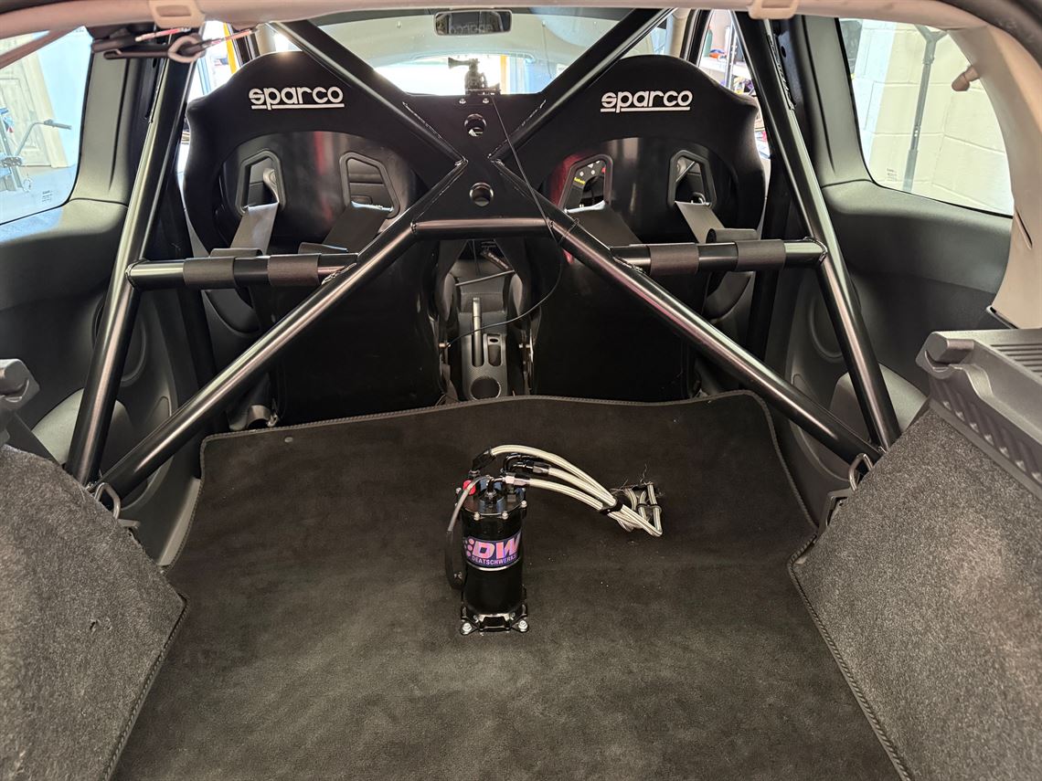 renault-clio-mk3-racetrack-car