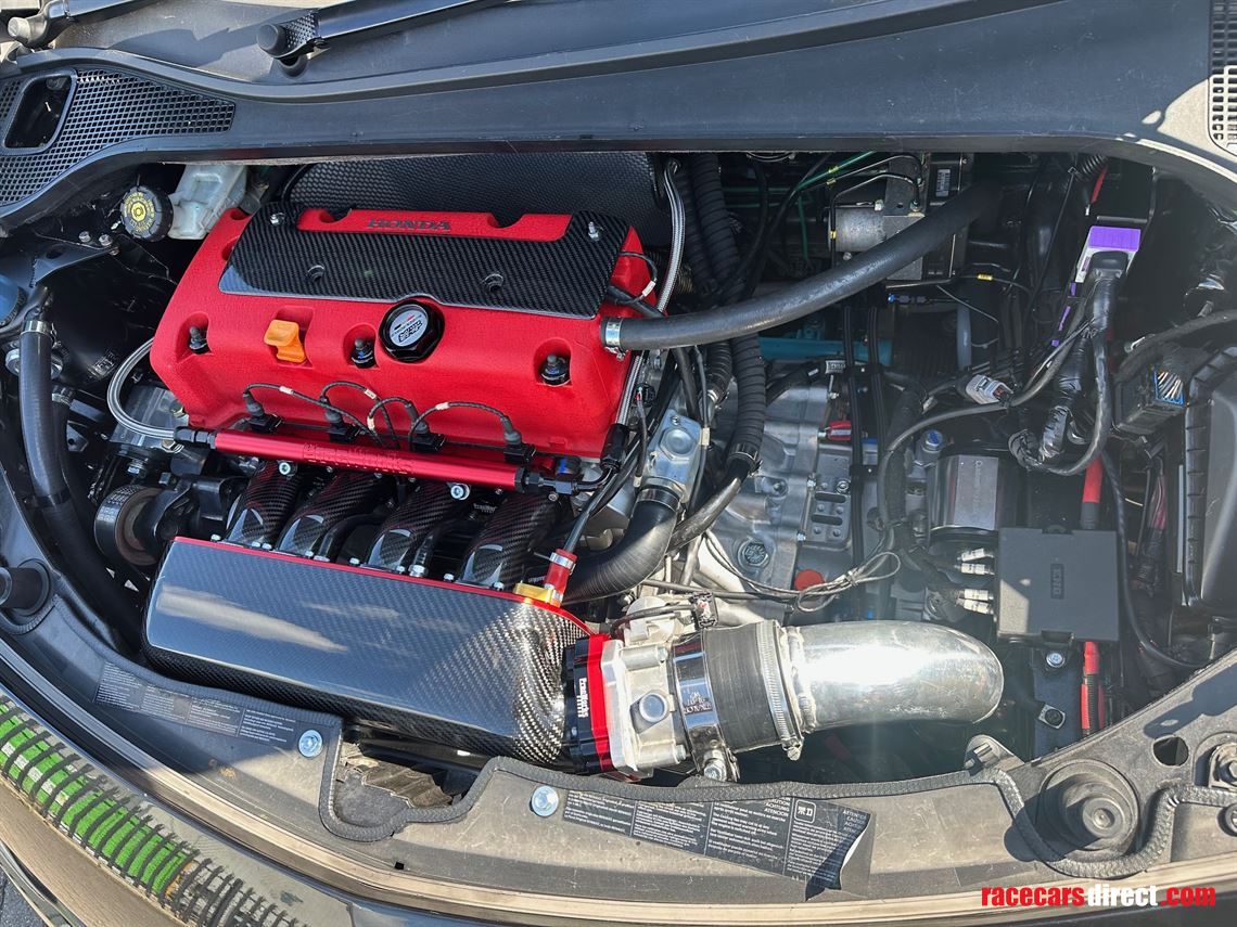 renault-clio-mk3-racetrack-car